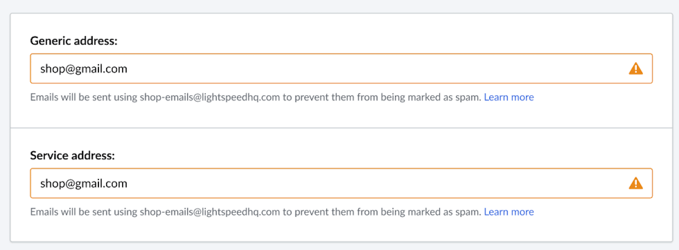 Allgemeine Adressfelder und Service-Adressfelder mit dem Hinweis „E-Mails werden über shop-emails@lightspeedhq.com gesendet, um zu verhindern, dass sie als Spam markiert werden“ und einer Option zum Klicken und „Weitere Informationen“.